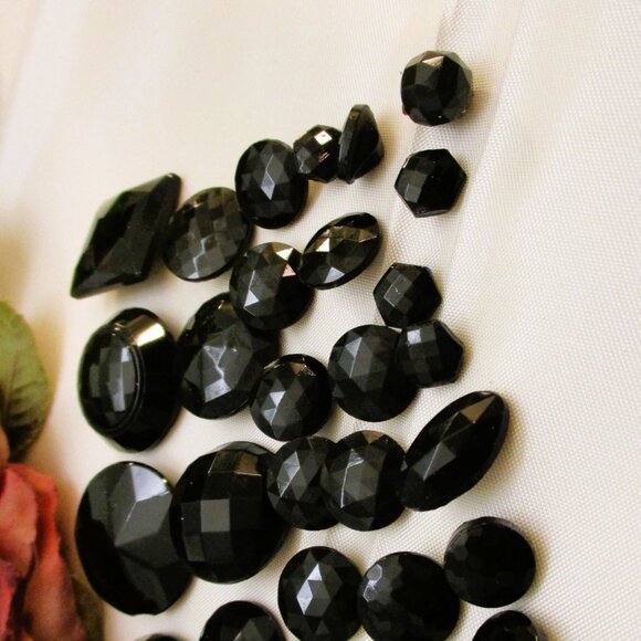 ANTIQUE Faceted French Jet Buttons: VICTORIAN Edwardian Black Glass Button Lot - Picture 5 of 12